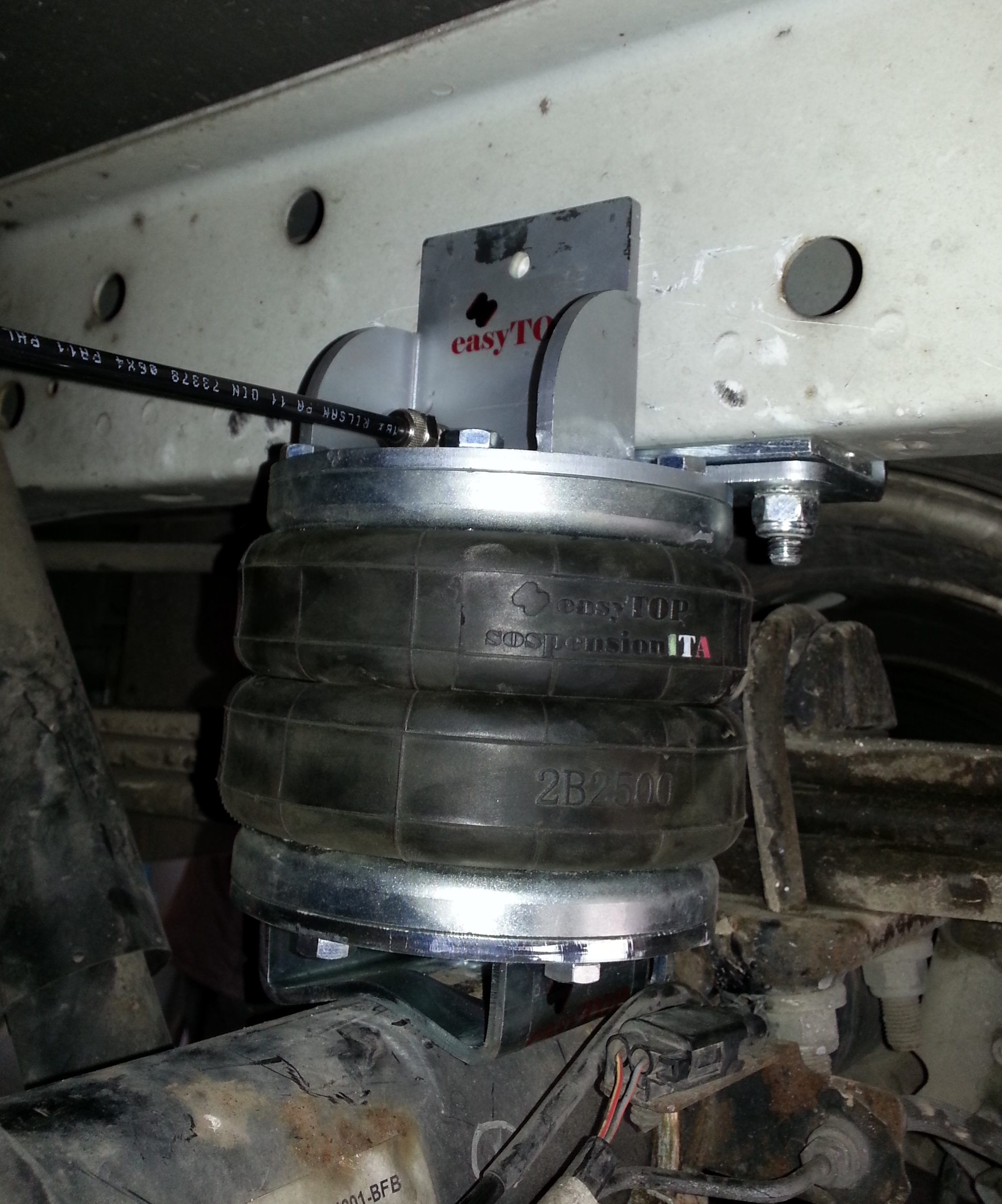 PNEUMATIC AIR SUSPENSION KIT airspring CAMPER VAN FORD TRANSIT 135